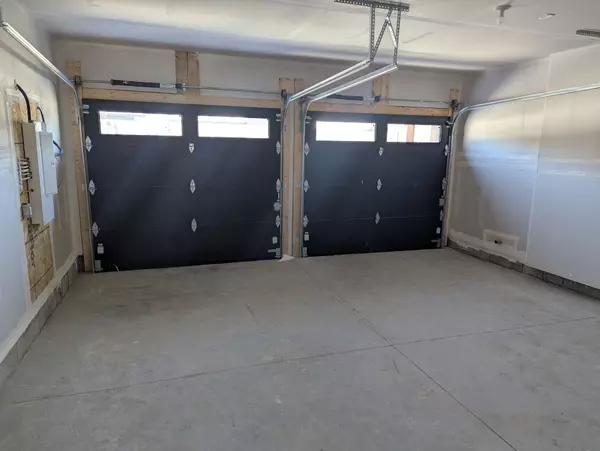 Loyalist, ON K0H 2H0,67 Creighton DR