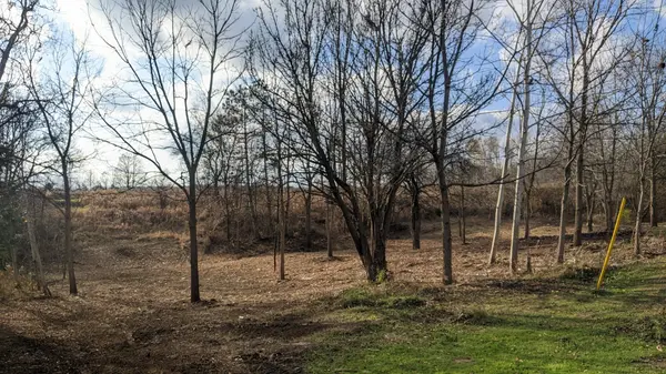 237 Frederick ST W, Southwest Middlesex, ON N0L 1Z0