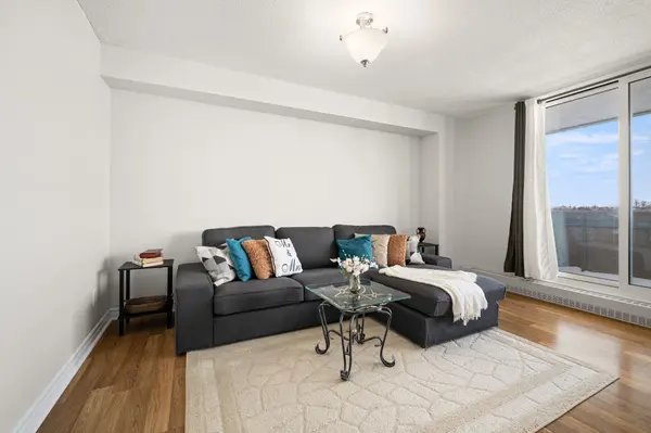 225 Harvard PL #1005, Waterloo, ON N2J 4H4