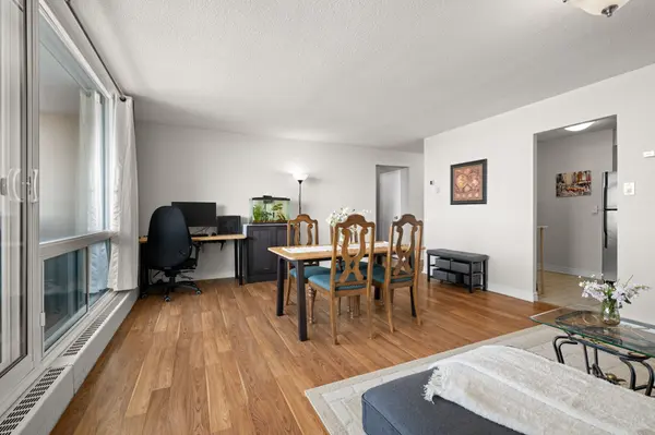 225 Harvard PL #1005, Waterloo, ON N2J 4H4