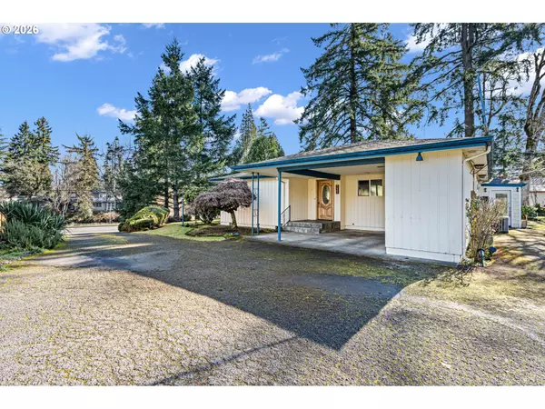 731 S RIVER RD, Cottage Grove, OR 97424