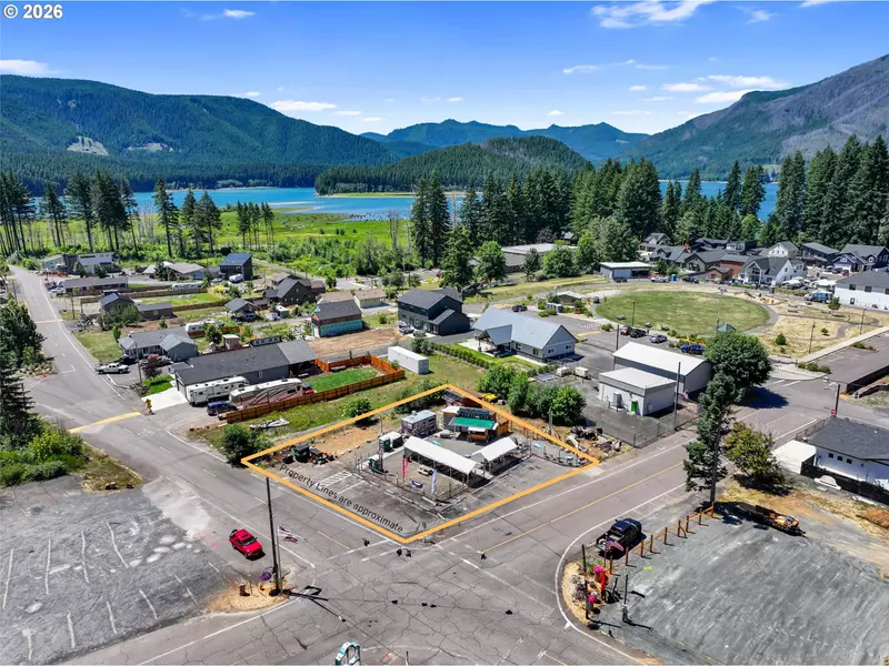 100 DETROIT AVE S, Detroit, OR 97342