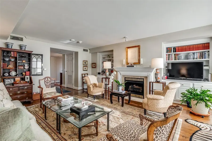 4242 Lomo Alto Drive #N70, Highland Park, TX 75219