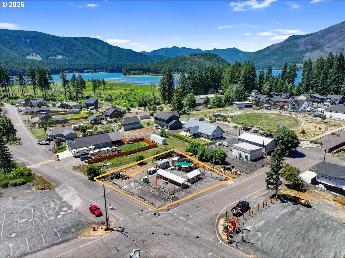 100 DETROIT AVE S, Detroit, OR 97342