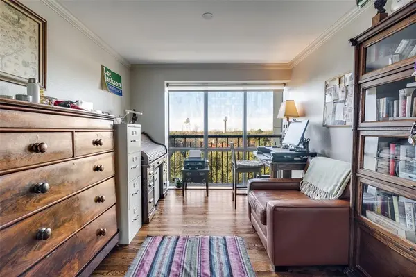 4242 Lomo Alto Drive #N70, Highland Park, TX 75219