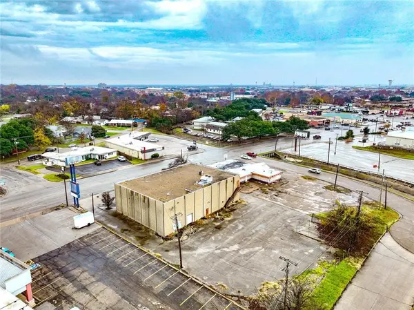 1210 Lake Air Drive, Waco, TX 76710