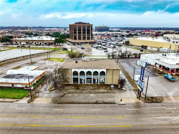 1210 Lake Air Drive, Waco, TX 76710