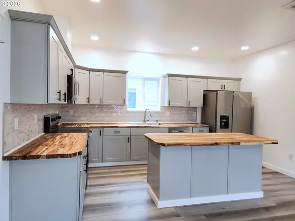 La Grande, OR 97850,2102 True LOOP