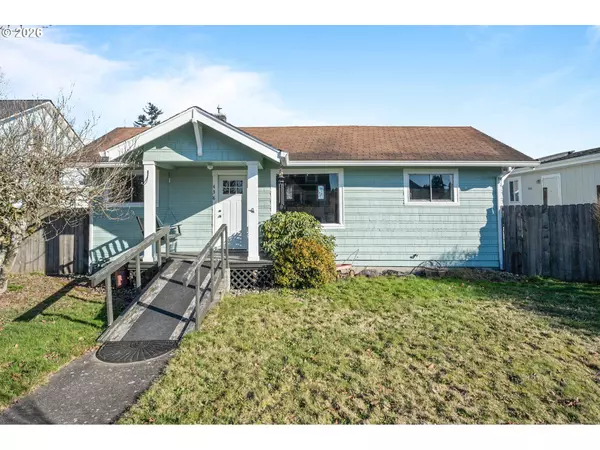 Castle Rock, WA 98611,438 FRONT AVE