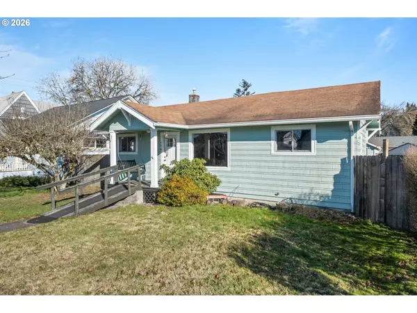 Castle Rock, WA 98611,438 FRONT AVE