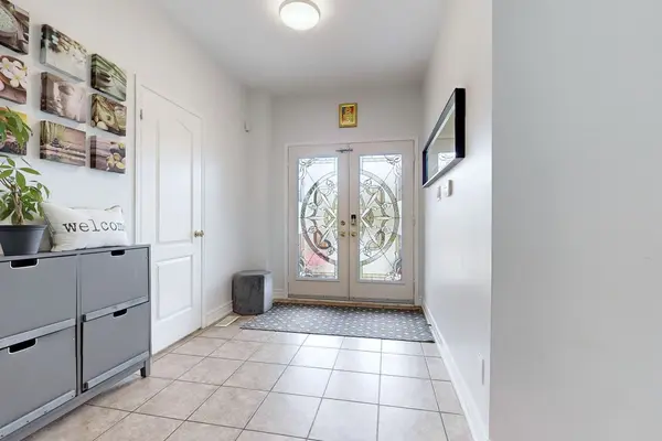 1418 Livesey DR, Oshawa, ON L1K 0G9