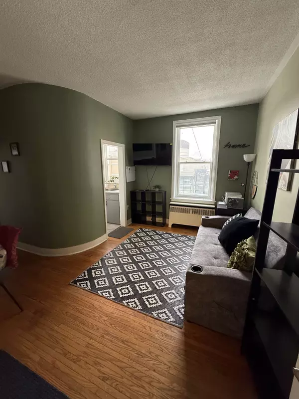 51 Queen Street East ST #2, Brampton, ON L6W 3P1