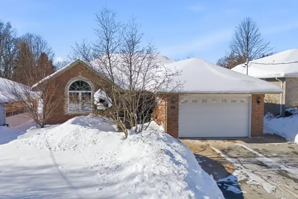 90 Pinnacle ST N, Brighton, ON K0K 1H0