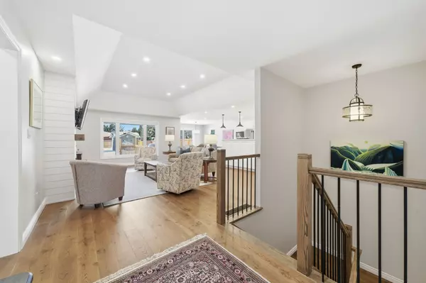 Brighton, ON K0K 1H0,90 Pinnacle ST N