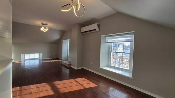 Mississippi Mills, ON K0A 1A0,98 To 102 Mill ST #5