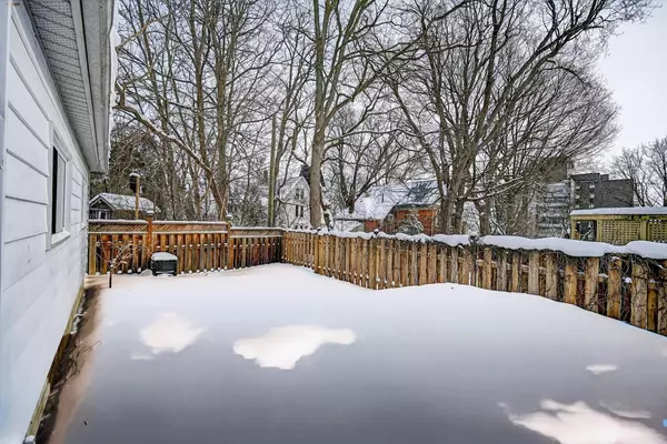 Brockville, ON K6V 2J6,37 Orchard ST