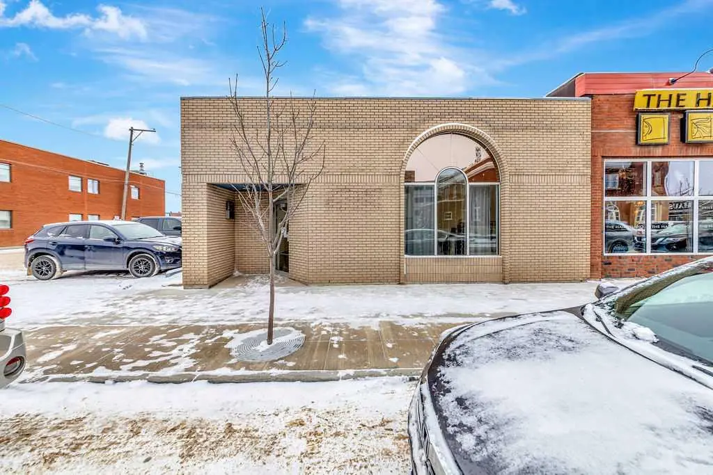 4921/4925 50 ST, Lloydminster, SK S9V 0N1