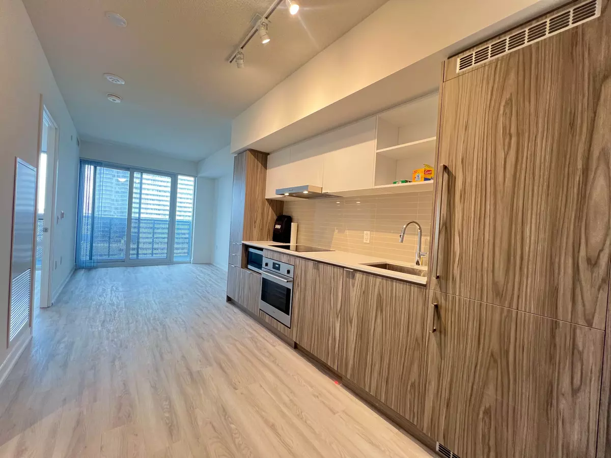 Toronto, ON M5E 0G1,55 Cooper ST #2106