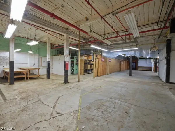 3 6Th St, Frenchtown Boro, NJ 08825