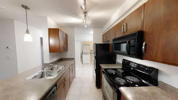 9124 96 AVE #418, Grande Prairie, AB T8X0A1