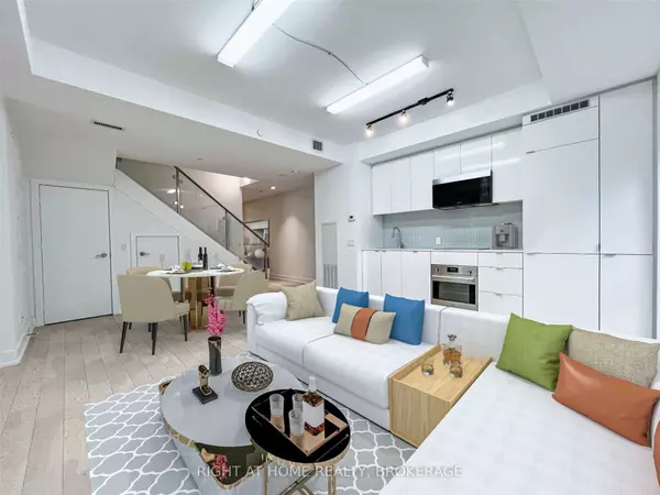 Toronto C01, ON M4Y 1A1,7 Grenville ST #522&622