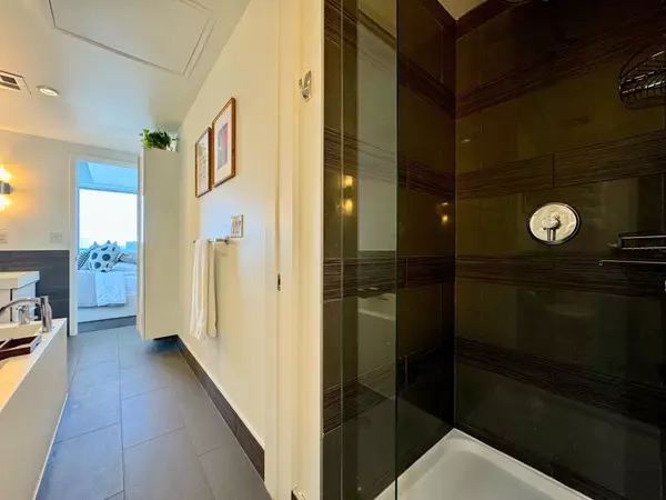 Toronto C08, ON M5A 0E2,390 Cherry ST #2202