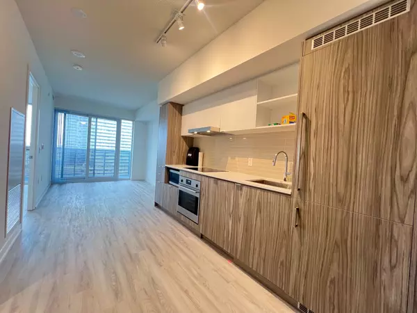 55 Cooper ST #2106, Toronto, ON M5E 0G1