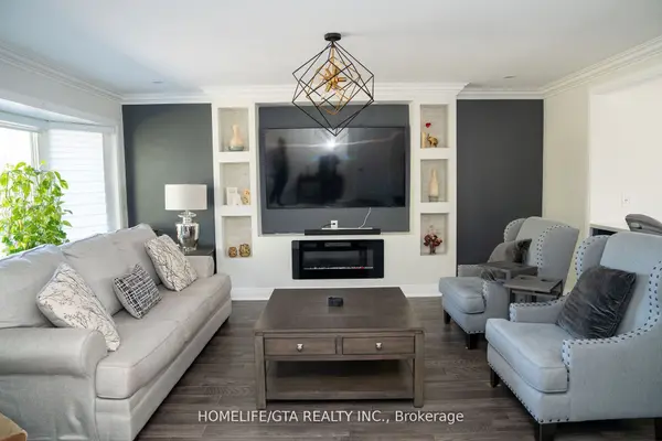 439 Rossland RD W, Oshawa, ON L1J 3G9