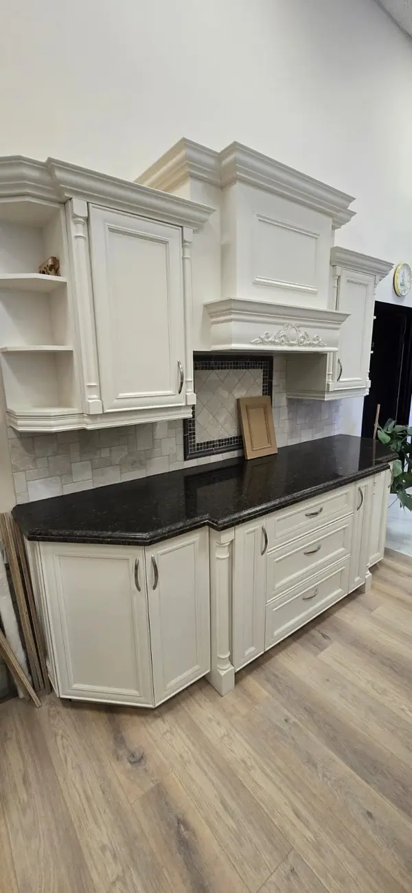 3505 Laird RD ##5, Mississauga, ON L5L 5Y7