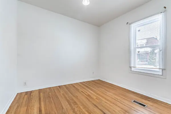 740 Lansdowne AVE, Toronto W02, ON M6H 3Y8