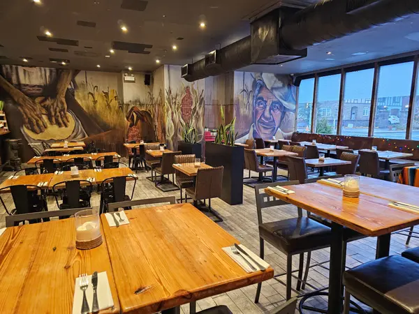 405 Jane ST, Toronto W02, ON M6S 3Z6