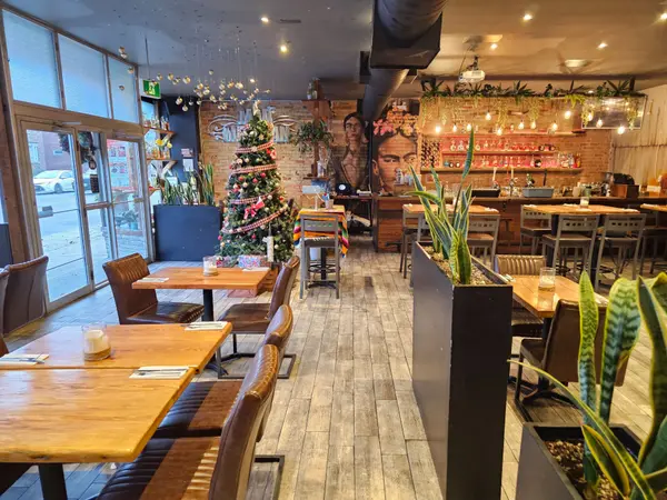 405 Jane ST, Toronto W02, ON M6S 3Z6