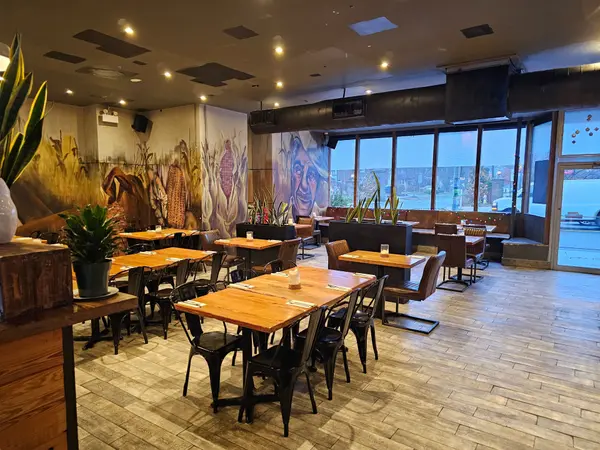 405 Jane ST, Toronto W02, ON M6S 3Z6