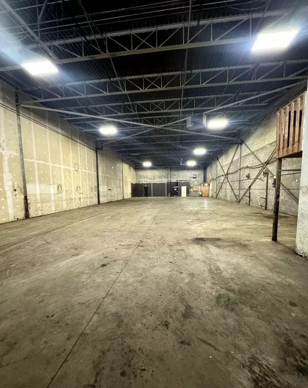 Brampton, ON L6W 3G5,134 Kennedy RD S #9