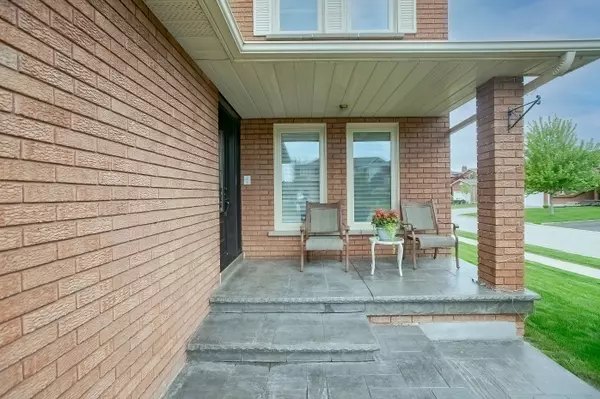 Brampton, ON L6W 4A2,21 Amantine CRES