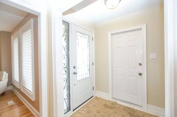 Brampton, ON L6W 4A2,21 Amantine CRES