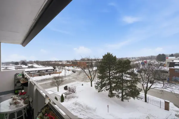 2055 Upper Middle RD #407, Burlington, ON L7P 3P4