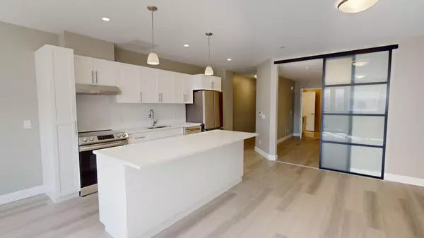 Guelph, ON N1H 2T2,2 Quebec ST #204