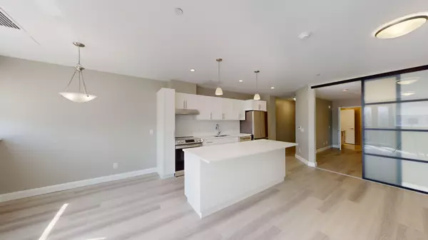 Guelph, ON N1H 2T2,2 Quebec ST #204