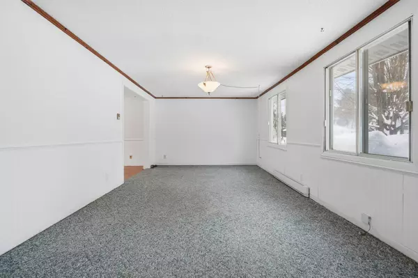 Bracebridge, ON P1L 1K3,25 Dudley DR