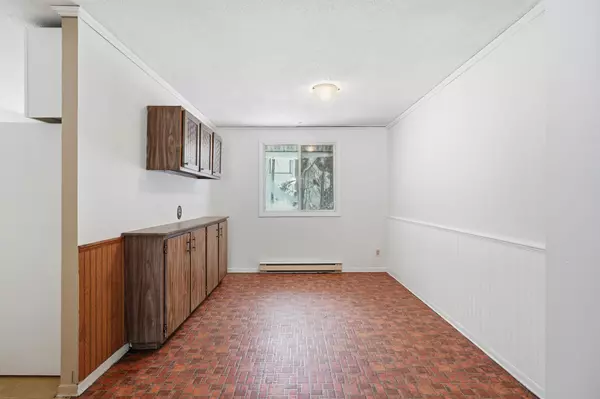 Bracebridge, ON P1L 1K3,25 Dudley DR