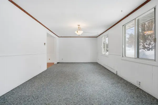 25 Dudley DR, Bracebridge, ON P1L 1K3