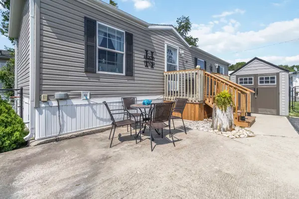 27 Elm ST, Puslinch, ON N1H 6H9