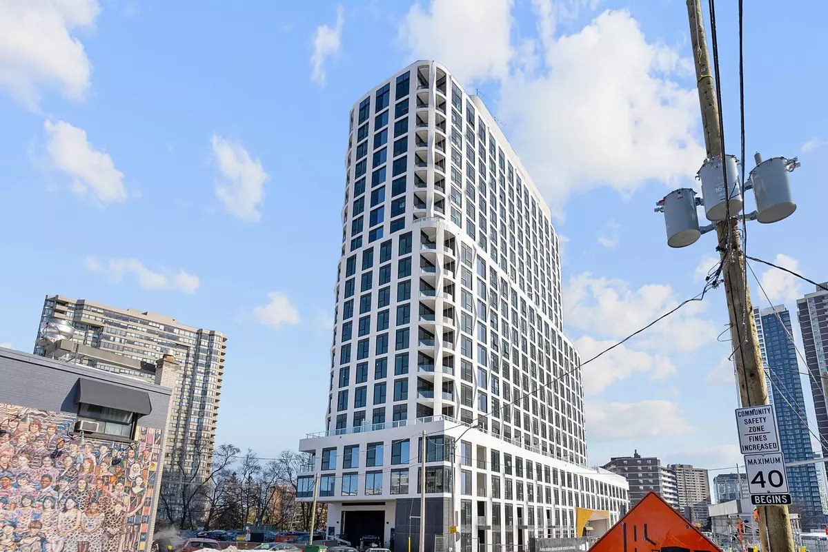 Toronto, ON M9A 0E5,25 Cordova AVE #413