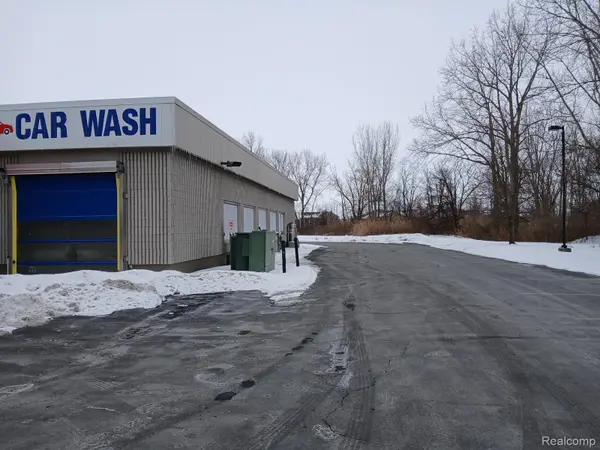 35130 23 Mile RD, New Baltimore, MI 48047