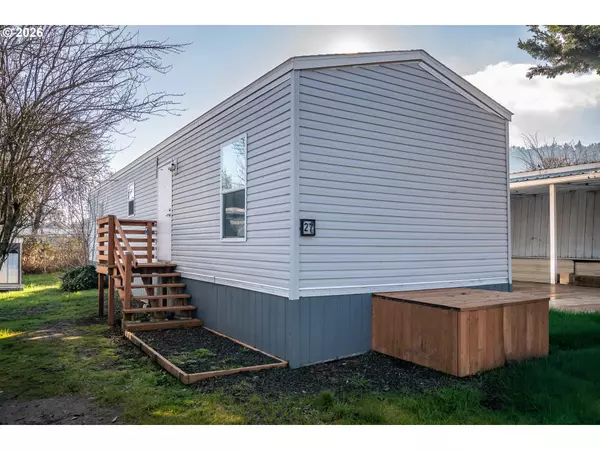 Roseburg, OR 97470,5000 NE STEPHENS ST #27