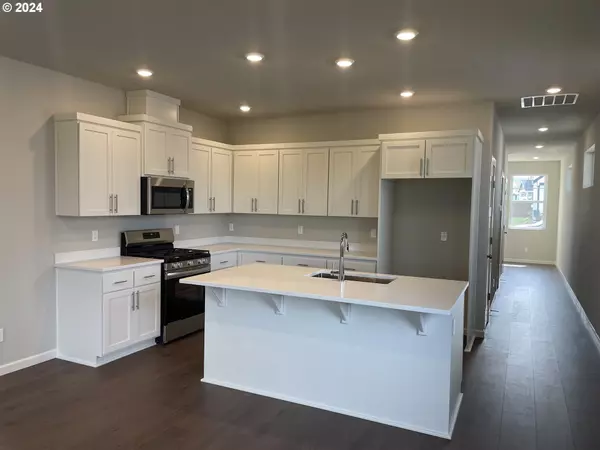 Albany, OR 97322,1483 Logan PKWY