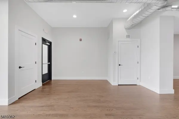 1131 Main Ave, Clifton City, NJ 07011