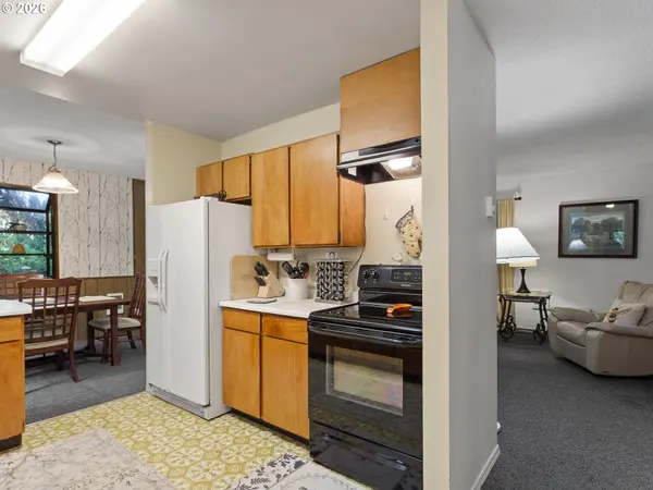 4510 MAPLETON DR, West Linn, OR 97068