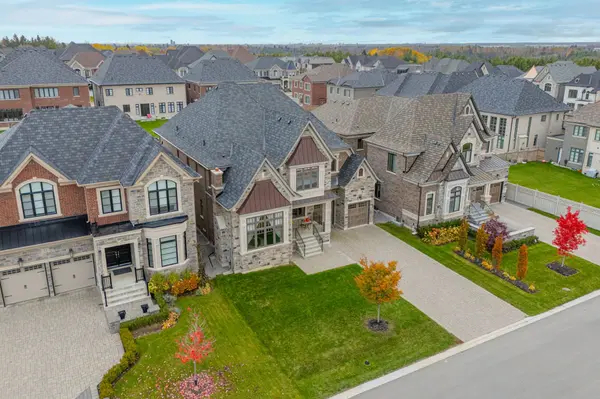 29 Secret Garden CT, Vaughan, ON L4H 4N6